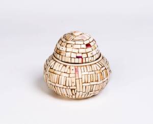 An Indian ivory lidded jar, 19th/20th century. 13.5cm