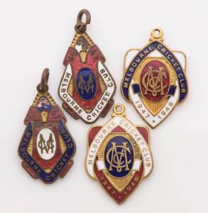 MELBOURNE CRICKET CLUB, membership badges for 1946-47 Full member No.5948 & Country member No.106; 1947-48 Full member No.4240 & Country member No.1531.