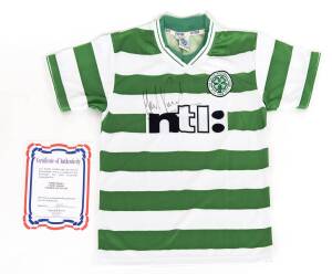 MARK VIDUKA, signature on replica Celtic FC jersey, with CoA. Good condition.