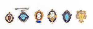 HORSE RACING BADGES: c1926-90s collection, noted VATC 1931-32; Sydney Turf Club (13); AJC (5); Tatersalls Racing Club (12); other Australian (17) with Alice Springs, Devonport, Gawler, Geelong, Horsham.. ; South Africa racing (11) plus "West Rand Union Cl