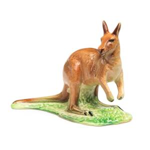 WEMBLEY WARE Kangaroo figure, mid 20th century