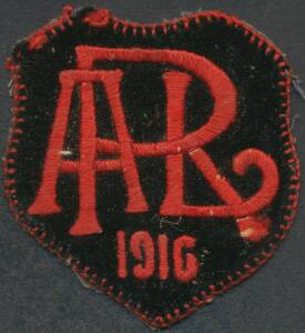 1916 AUCKLAND RUGBY LEAGUE BADGE, red on black, embroidered "ARL 1916". G/VG condition.