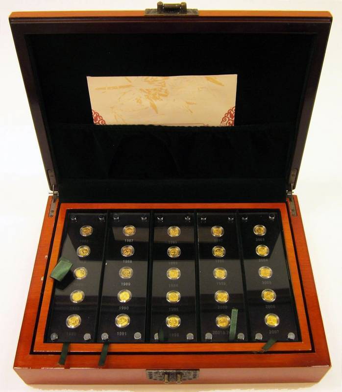 CHINA: 2007 cased set of 1/25oz proof gold coins, 1982 to CHINA: 2007 cased set of 1/25oz proof gold coins, 1982 to