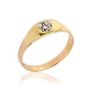 A diamond signet ring, gypsy set with an old brilliant cut diamond of estimated weight 0.50 carats. 18ct yellow gold. Weight 4.75 grams. Size Y.