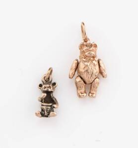 Two gold teddy bear charms. 9ct rose gold. Weight 7.27 grams. 