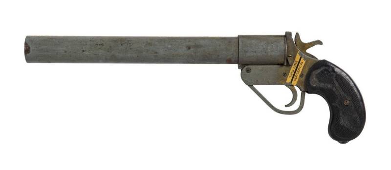 A Flare pistol, British WW2 period