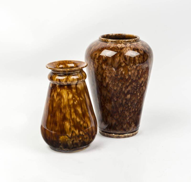 BENDIGO POTTERY Two Rockingham glazed vases