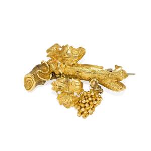 An Australian yellow gold grape vine brooch, circa 1870