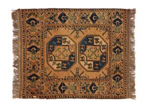 Ersari tribal rug, Afghanistan, late-20th century131 x 98 cm.