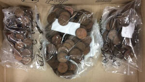 KGV-QEII Pennies (3kg) and Half-Pennies (0.5kg) in box, not checked by us for varieties, condition varied (400+).