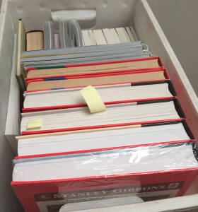 Selection of titles including Robson Lowe 'Australasia' (1962), ACSC sections for Kangaroos (1996 & 1999), KGV (2007), KGVI (2006), QE2 (1996), Decimals I (1997), Booklets (1995 & 2003) and Postage Dues (1999), Seven Seas and Comprehensive (3 volumes) Aus