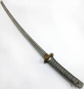 JAPANESE NCO SWORD: Second World War, original metal handle and scabbard (painted finish removed), nice brass Tsubu with good patina. Some new hardware parts. 96cm Good condition