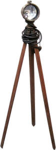 WW2 ITEM: Stromberg Carlson 'Lamp signalling daylight short range projector Mk II'. U.S. Made, includes original wooden tripod and wiring, in excellent working condition