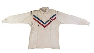 FRENCH (LES CHANTICLEERS) RUGBY LEAGUE JERSEY, white with tri-colour "V" and "(Rooster)/13" badge on left breast, number "10" on reverse,player unknown. Good match-used condition.