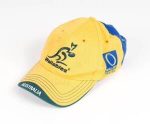 Wallabies/2007 Rugby World Cup cap with 8 signatures including Julian Huxley & Matt Dunning.