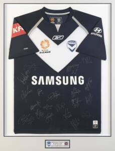 MELBOURNE VICTORY: Melbourne Victory shirt believed signed by 2005-06 squad (first season in A-League), with 20 signatures, framed & glazed, overall 82x100cm.
