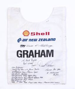 DAVID GRAHAM, caddy's bib, signed & endorsed "To Jack Ryder, Best Wishes from David Graham. Turned Pro 1962. A Millionaire Golfer", with list of wins 1970-1979.