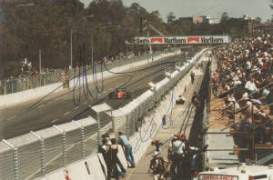 1985 AUSTRALIAN F1 GRAND PRIX: Photograph album with 205 photographs, with 6 signed - Ayrton Senna, Keke Rosberg, Alain Prost, Niki Lauda, Michele Alboretto & Alan Jones.