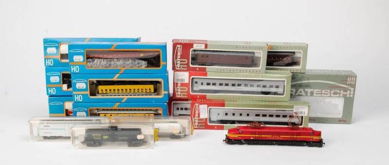 FRATESCHI: Diesel Locomotive 3051 2-C+C-2 [R.F.F.S.A.], together with rolling sotck comprising LLF101, LLF102, LLF103, 2015, 2029, 2031, 2032, 2033, 2036, 2045, 2470, 2472, 2615 and 2616. NIB (15 items). 