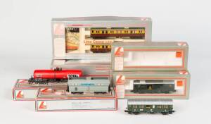 LIMA MODELS: HO Scale collection comprising a steam locomotive (1), electric locomotives (5) plus a quantity of passenger and freight cars, mostly NIB. (6 locos + 33 carriages).