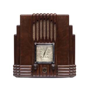 The Fisk A.W.A Radiola R48 circa 1939 mottled brown bakelite cased mantel radio with back