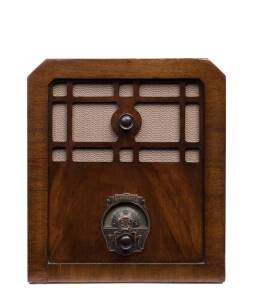 Genalex timber cased radio