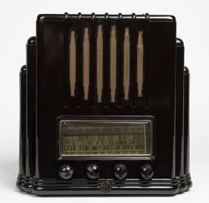 The Fisk A.W.A Radiola Big Brother Empire State mantel radio in black bakelite case with back
