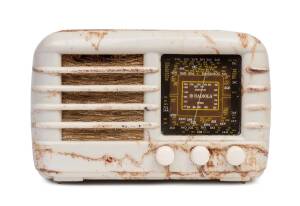 A.W.A Radiola mottled cappuccino bakelite radio 