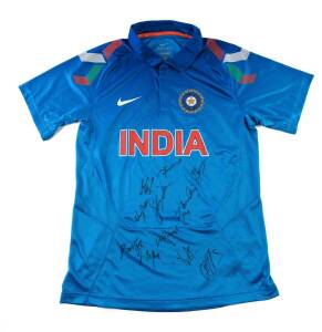 INDIA: Indian cricket team signed official shirt.