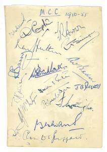 1950-51 England team to Australia, autograph page with 17 signatures including Freddie Brown, Denis Compton & Len Hutton.
