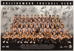 COLLINGWOOD: 2008 team poster with 25 signatures, framed & glazed, overall 76x56cm.