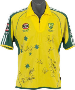 c2005 AUSTRALIAN TEAM, replica One Day shirt with 12 signatures including Ricky Ponting, Adam Gilchrist, Nathan Bracken & Glenn McGrath. With CoA.