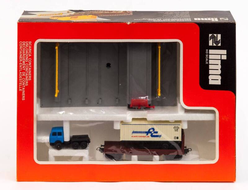 LIMA: HO Scale Model Railway Container Unloading Set (963). Mint in original cardboard packaging.  