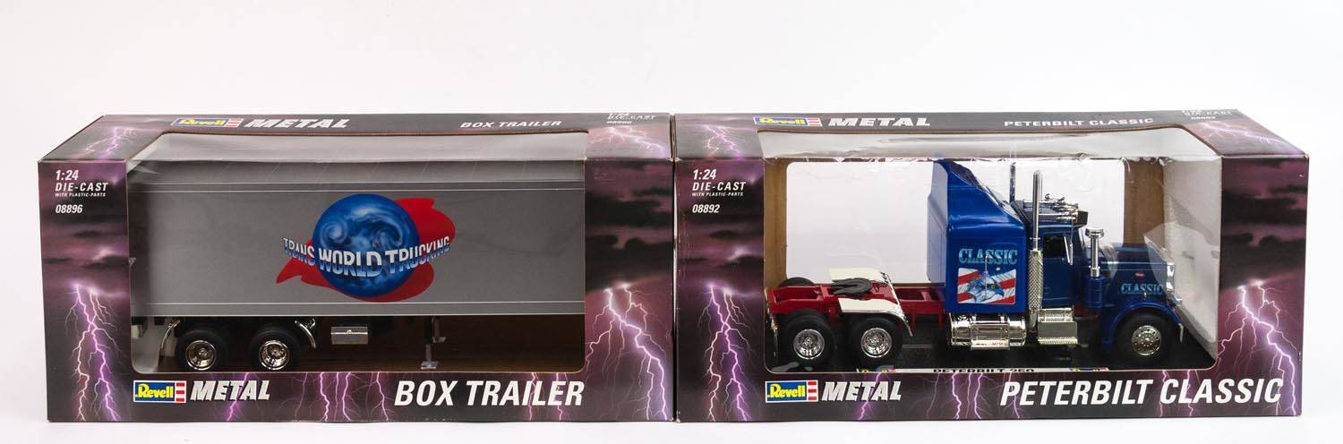 Revell 1/24 Scale 08893 - Peterbilt Road Train Truck