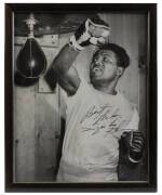 SUGAR RAY ROBINSON, signed photograph, window mounted, framed & glazed, overall 22x27cm.