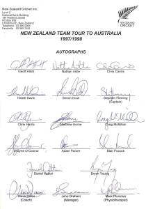 NEW ZEALAND: Team sheets (5) for 1997-98 tour to Australia; 1998 ODIs v Zimbabwe & Australia; 1998 Commonwealth Games; 1998 Wills International Cup; 1998 tour to Sri Lanka; plus 15 signed photographs.