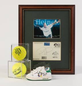 TENNIS AUTOGRAPHS: Group with tennis balls (2) signed Roger Federer & Stan Smith; postcard signed Pat Rafter; Stan Smith (winner 1971 US Open & 1972 Wimbledon) signatures on 3 tennis racquet bags & mini-shoe.
