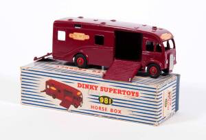 DINKY: Early 1950s Horse Box ‘British Railway’ (981). Mint in original blue and white striped lift off box. 