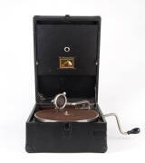 HMV MODEL 101: Portable&nbsp;tabletop gramophone circa 1927