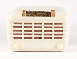 ARISTON: Cream mantle radio circa 1952