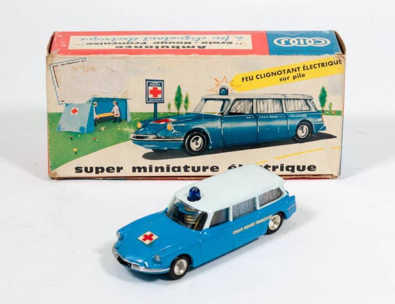 CIJ: Late 1950s Early 1960s ‘Europarc’ Ambulance Electridue (3/41) – Blue with White Roof, Blue Flashing Light and Chrome Hubbed Black Plastic Wheels. Mint in original cardboard boxes with original packing pieces. 