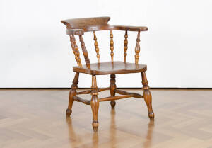 SMOKERS BOW CHAIR: English elm, early to mid 19th century