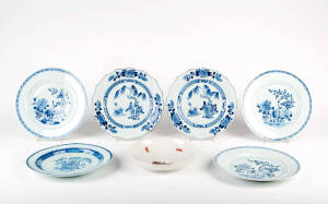 Six Chinese blue and white export ware plates, Qianlong 18th century, and a saucer dish painted with deer and bats