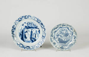 Two Chinese blue and white porcelain dishes, 17th/18th century