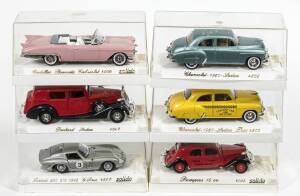 SOLIDO: Group of model cars including 1925 Panhard-Levassor (140); and, 1963 Ferrari 250 GTO (4507); and, Mercedes 540 K (4067). All mint in original perspex display cases. (100 items)