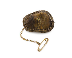 Goldfields brooch, gold ore mineral specimen set in 15ct yellow gold, Victorian origin, 19th century