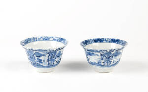 A pair of Kraak porcelain blue and white tea bowls, 6cm high