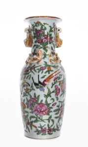 Canton ware Chinese export porcelain vase, 19th century