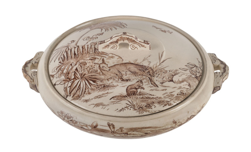 "THE CHASE" pattern English porcelain tureen with kangaroo decoration, by W.B. & Sons, 19th century