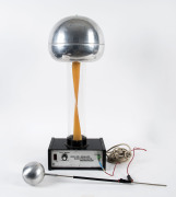 Van De Graaff Electrostatic Generator eductional instrument, mid 20th century